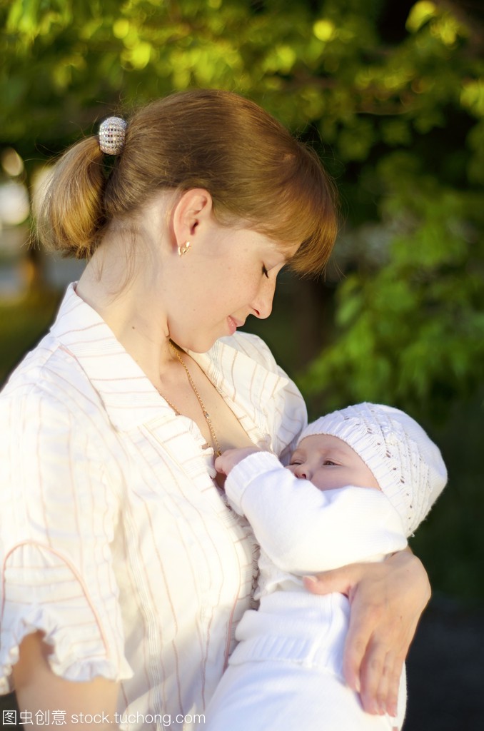 第四章. 我的宝宝有吃到足够的奶水吗？ Is My Baby Getting Enough Milk?