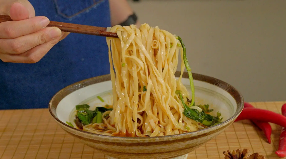 可以当手指食物的鸡肉地瓜叶挤挤面