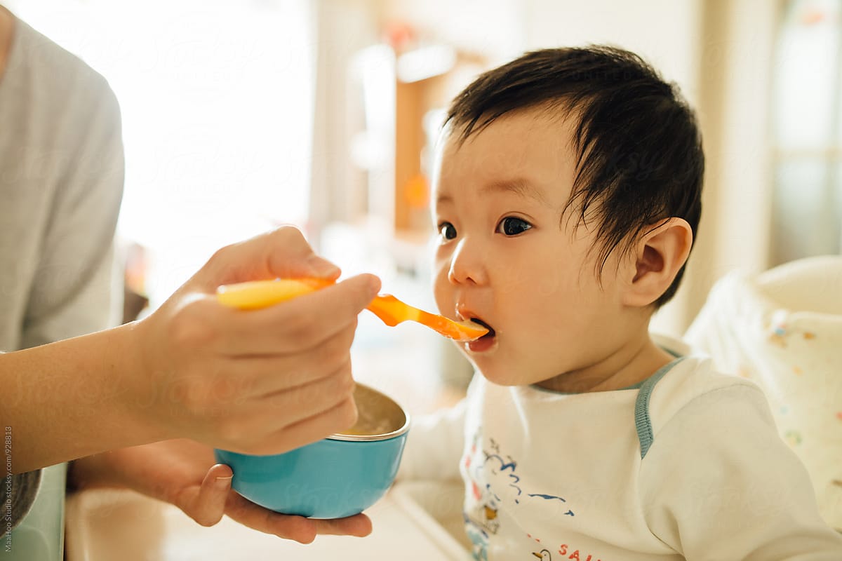 正确喂养孩子需要记住这些技巧