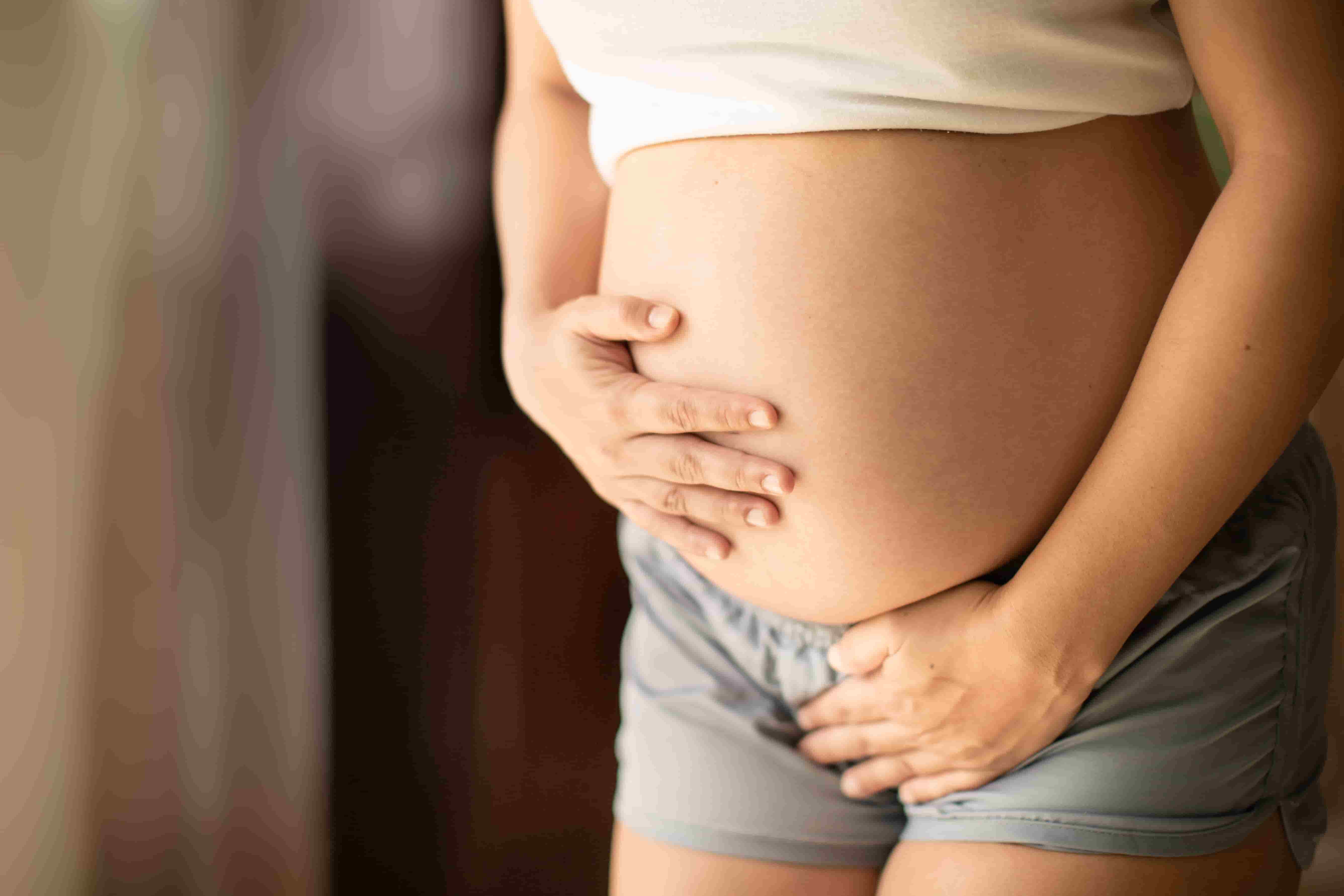 怀孕长痔疮怎么办？孕期痔疮的3大原因及5个治疗方法