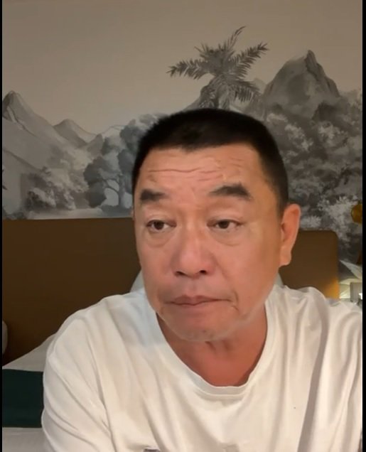 廖老大松口认错了朋友的姐姐向馆长道歉：是我没礼貌