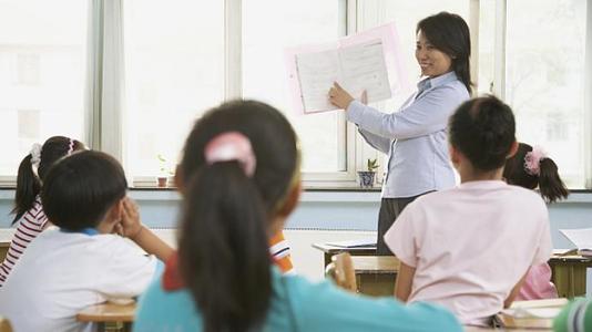 小学严格执行免试就近入学