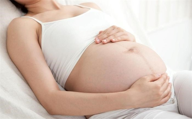 孕晚期肚子为什么会硬邦邦 孕妇该如何应对