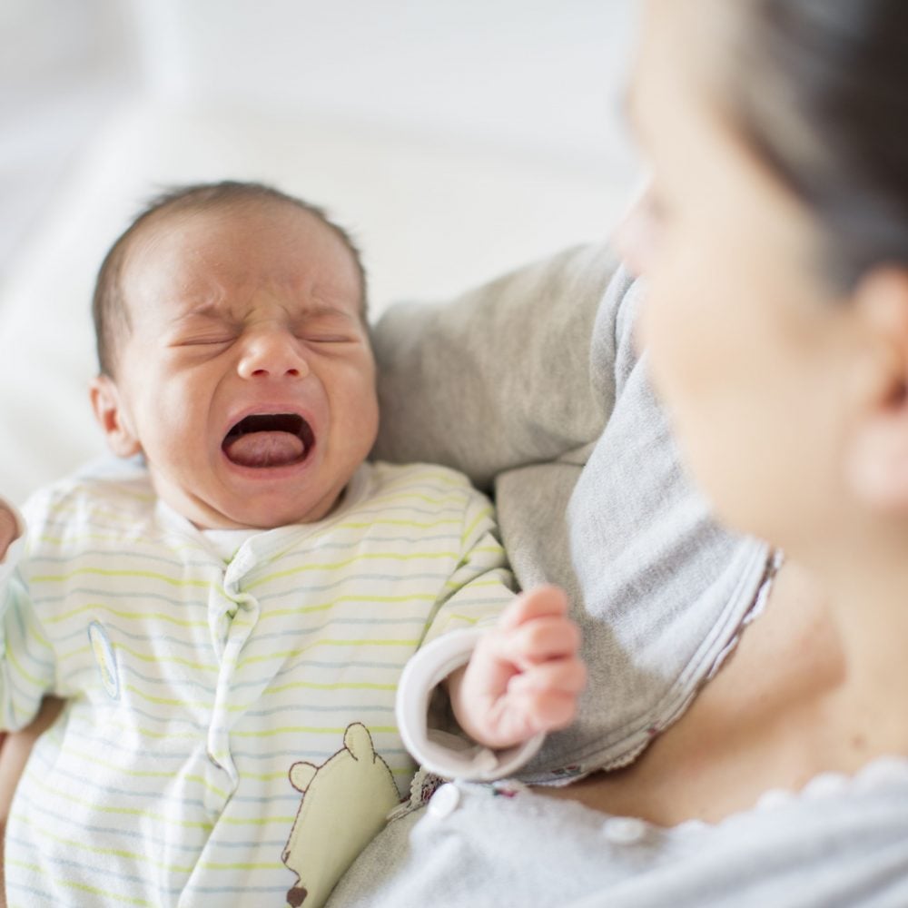 哭多久?如何治疗婴儿的哭泣