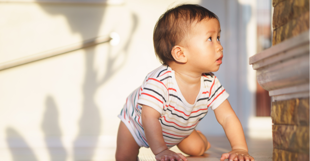 孩子多爬会比较聪明？儿科医师破解迷思：放孩子自由发展最重要